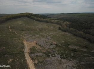 Lowe Rd, Crossville, TN 38572