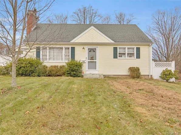 112 Arnott Road, Manchester, CT 06040