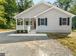 844 S Glebe Rd, Montross, VA 22520