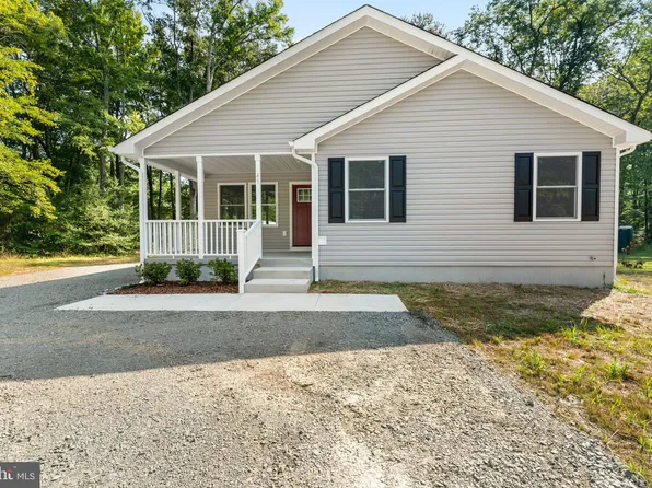 844 S Glebe Rd, Montross, VA 22520