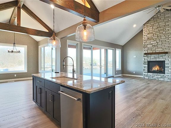 2nd image of 91 Hollow Oak Ct
