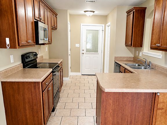 4th image of 4717 Gregory Dr