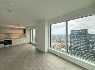8 Wellesley St W #5003-C01, Toronto, ON M4Y 1E7