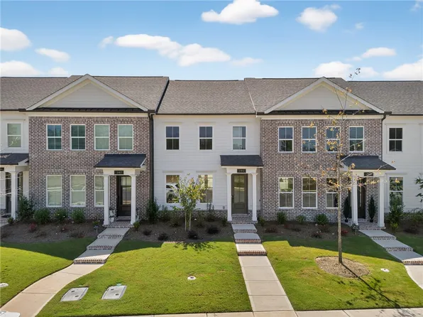 205 Black Swann Rd, Auburn, AL 36832