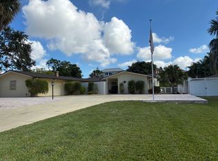 7215 Westmoreland Dr, Sarasota, FL 34243