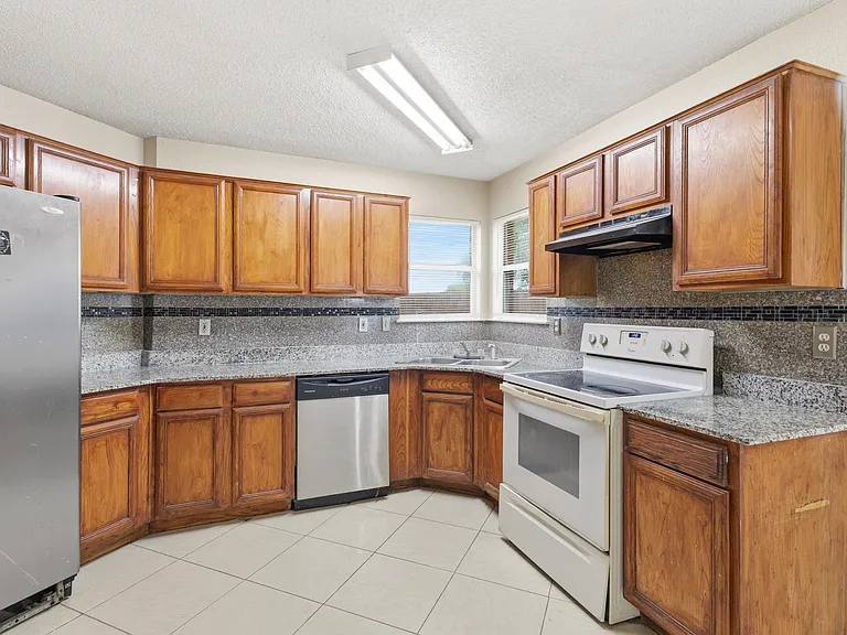 6720 Elk Trl — Photo 5