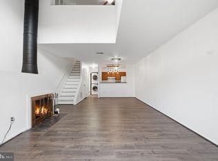 3914 Woodhue Pl, Alexandria, VA