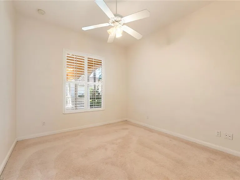28329 Moray Dr — Photo 17