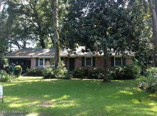 2604 S Royal Oaks Dr, Beaufort, SC 29902