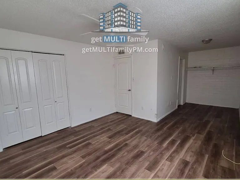 8407 E Coronado Rd #4 — Photo 14