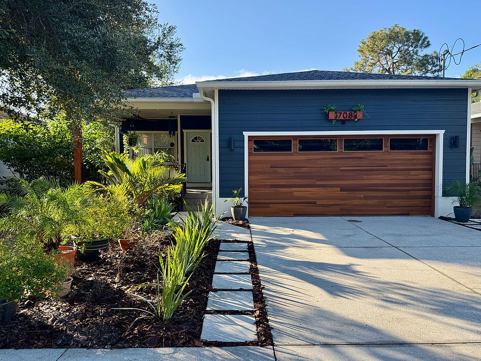 1st image of 708 W Adalee St