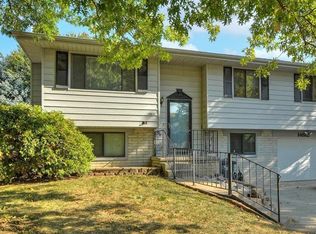 14812 Edna St, Omaha, NE 68138