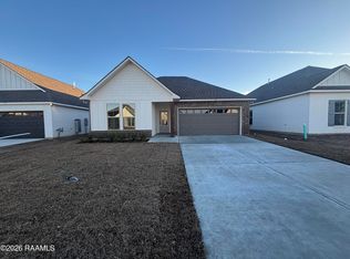 113 Lotus St, Broussard, LA 70518