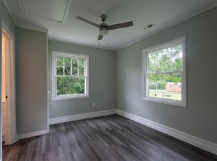 303 S Elm St, Pendleton, SC 29670