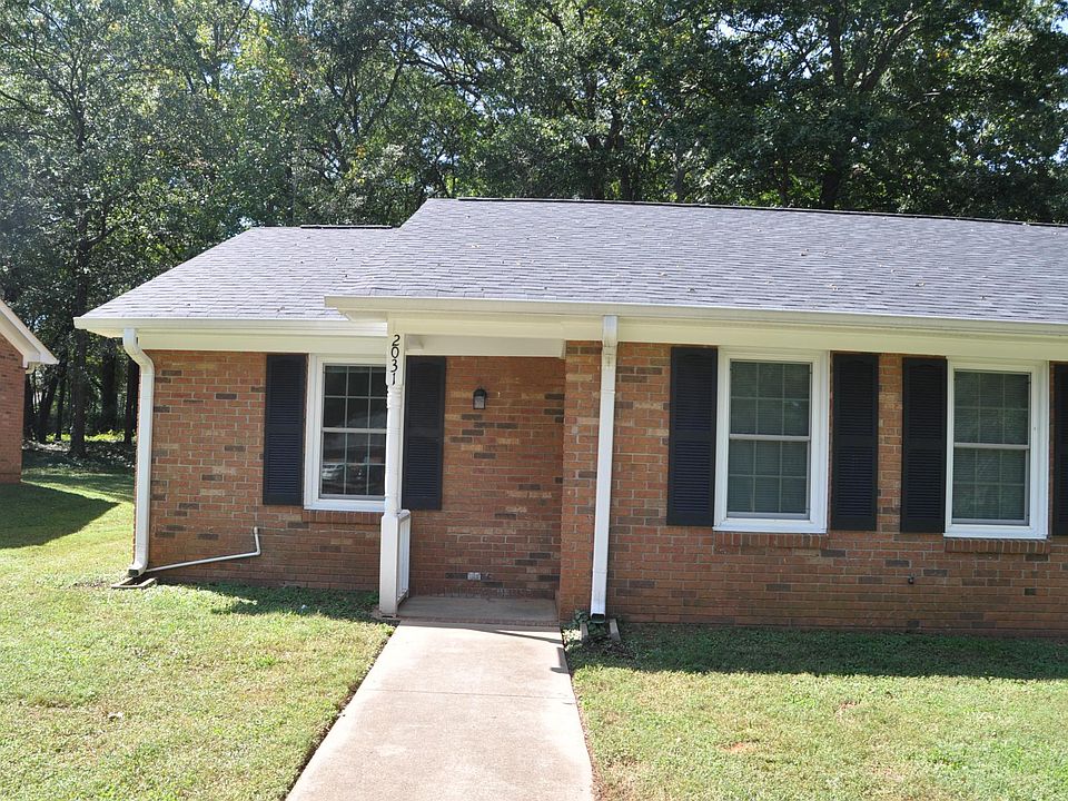 1st image of 2031 Pineview Dr