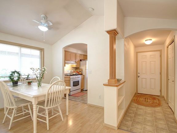 4th image of 1540 Wildflower Way