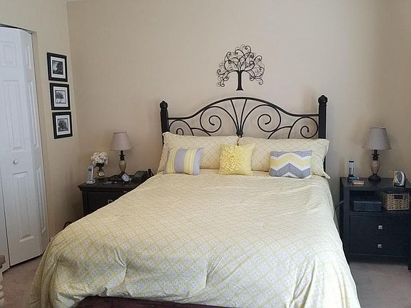 5th image of 185 Devonwood Dr #11