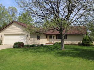 728 Heights Rd, Dixon, IL 61021