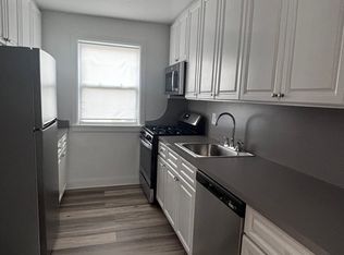 67-45 223rd Pl #B, Oakland Gardens, NY 11364