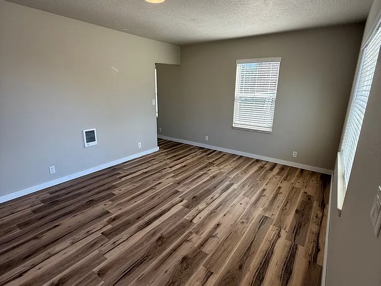 410 - 11th Ave 4-Plex — Photo 4