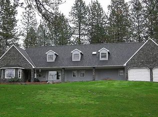 5175 Azalea Dr, Grants Pass, OR 97526