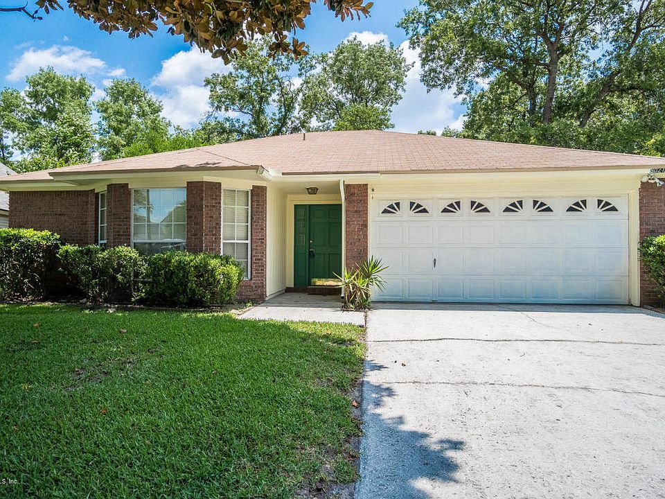1st image of 8021 Mactavish Way W