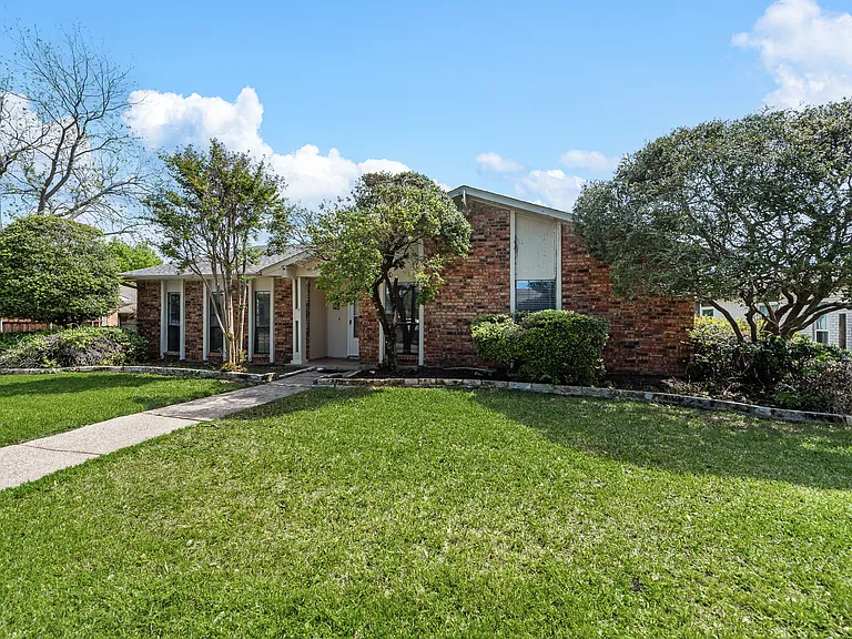 3316A John Muir Ct — Photo 5