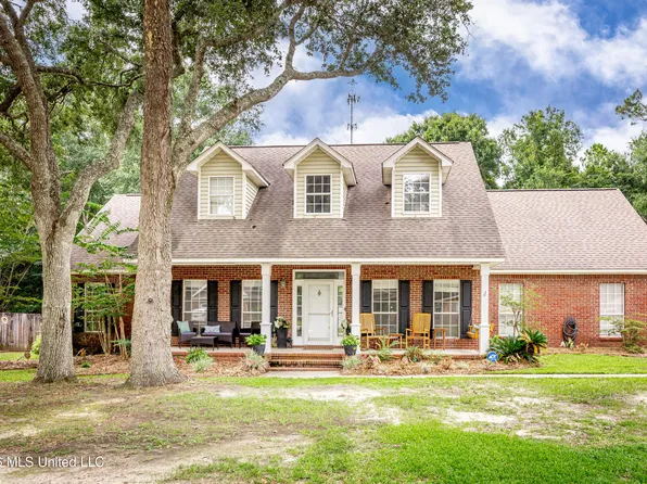 3422 Dijon Ave, Ocean Springs, MS 39564