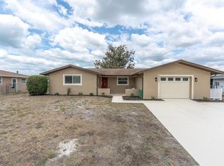 8007 Mimosa Dr, Port Richey, FL 34668