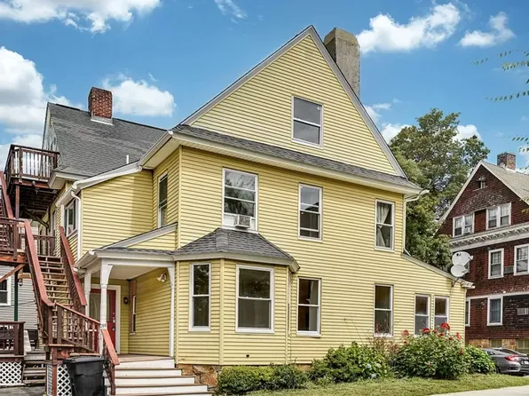 34 William St APT 2C, Worcester, MA 01609