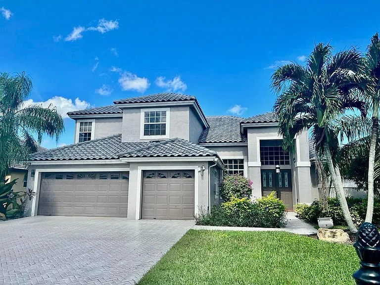 21510 Halstead Dr — Photo 1