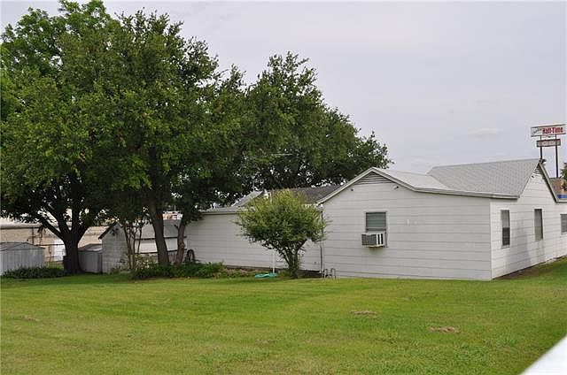 1st image of 3037 Joyce Dr