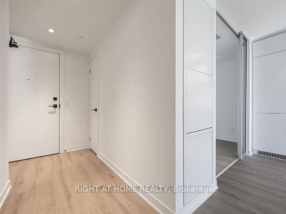 5th image of 319 Jarvis St #4505