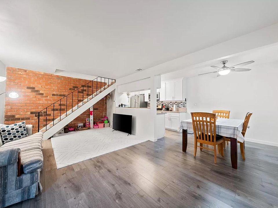1st image of 6224 Longford Dr APT 3