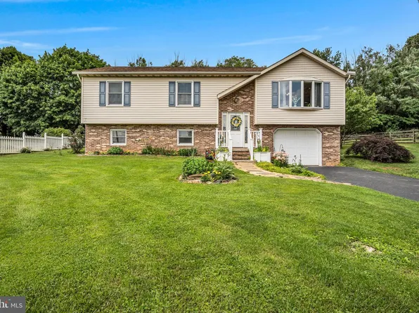 198 Glenville Rd, Hanover, PA 17331