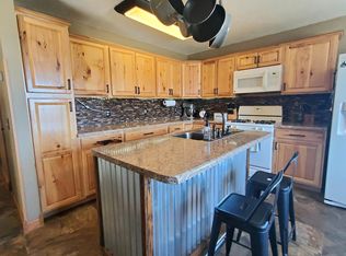 4112 Prairie View Dr, Rapid City, SD 57701