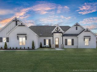 15442 E Taylor Ln, Claremore, OK 74017