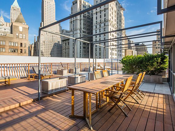 5th image of 120 Greenwich St APT 7E