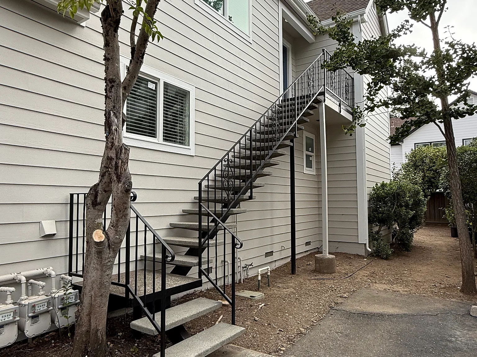 2 bed, 1200 sqft, $2,800 — Photo 2
