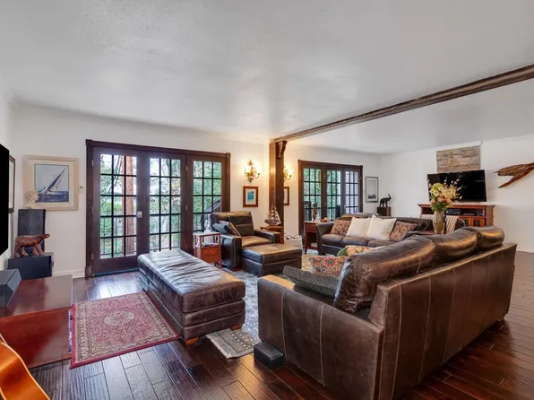 2224 S Piney Point Rd APT 218, Houston, TX 77063