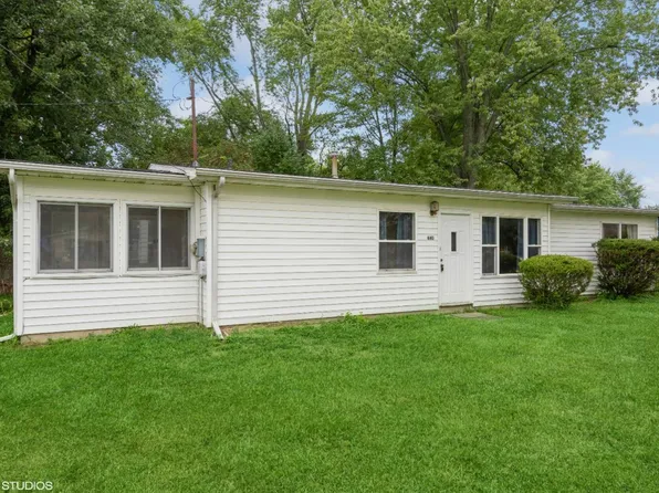 440 Woodlawn Ave, Porter, IN 46304