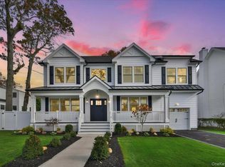 97 Pacific St, Massapequa Park, NY 11762