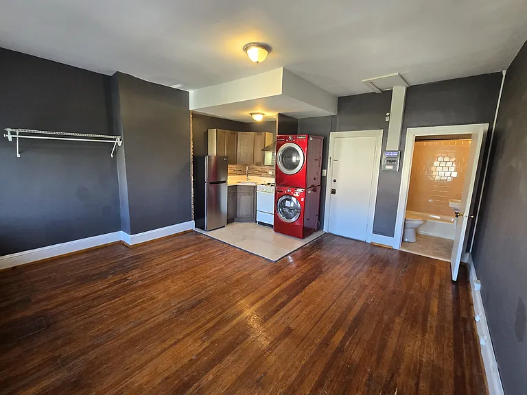 2815 N Calvert St #3A — Photo 3