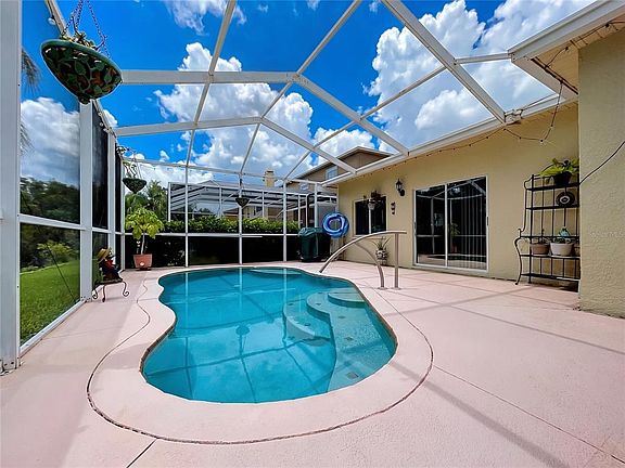 5th image of 27544 BREAKERS DRIVE