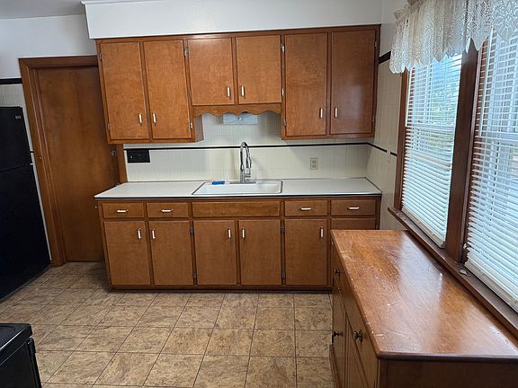 4th image of 5306 Archmere Ave