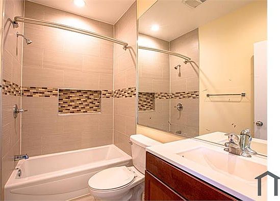 4th image of 722 S Ford Blvd APT 2