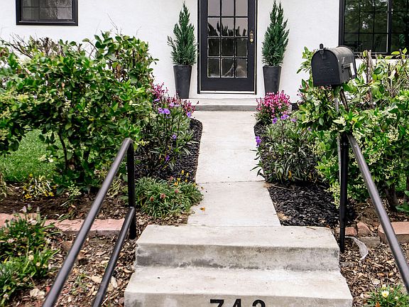 3rd image of 743 E Palm St