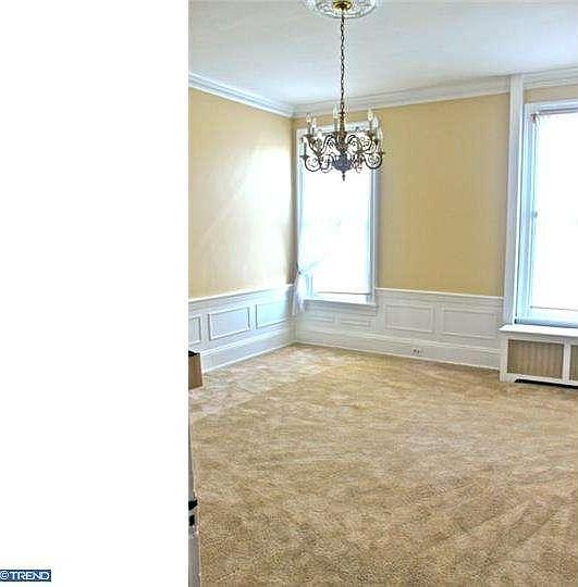 1st image of 2 E Lake St
