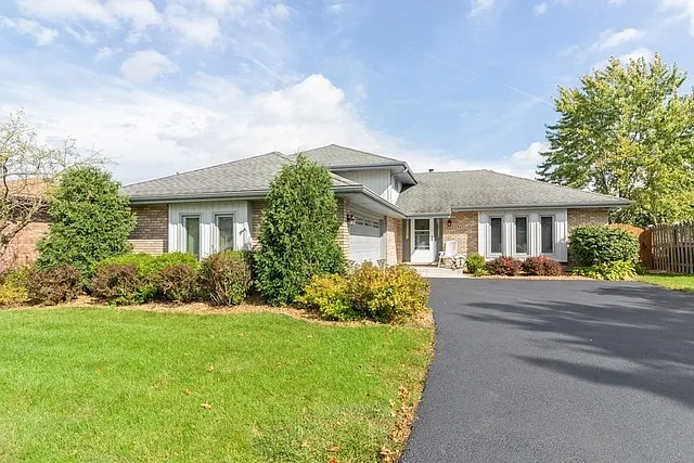17843 66th Ave photo 1