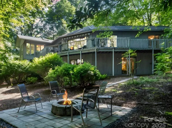 193 Downing Pl #36, Lake Lure, NC 28746